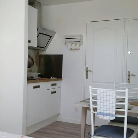 Studio Cosy Douillet Et Fonctionnel Lägenhet Savigny-le-Temple Exteriör bild